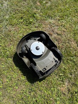 Robotická kosačka Husqvarna Automower 310 - 3