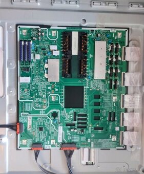 Samsung Q65Q9FNAT diely - 3