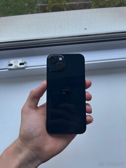 Apple iPhone 13 Midnight Black - 3