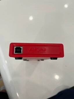 AKAI LPD8 MK2 - NOVÝ - 3