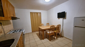 NA PRENÁJOM 2 IZBOVÝ TEHLOVÝ BYT S BALKÓNOM TRENĆÍN - VOĽNÝ - 3