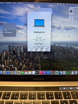 MacBook Pro 13" 2020 - 8GB RAM 256GB SSD - 3