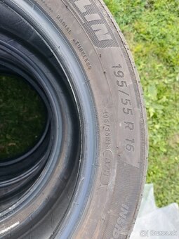 Pneu 195/55R16 - 3