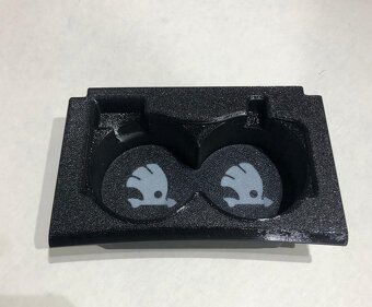 Držiak plechoviek, kelímkov "nápoják" fabia 1 - 3