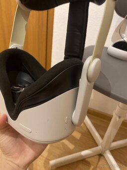 Oculus Quest 2 (128GB) - 3