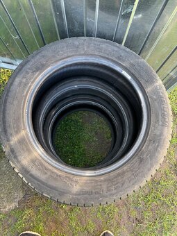 Predám letné 215/55 r16 - 3