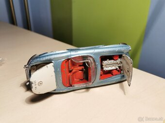 Tekno Mercedes 300 - 3