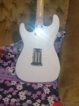 Sunn Mustang Stratocaster - 3