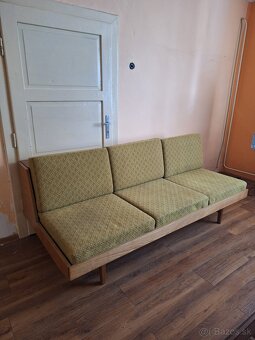 Retro starý rozkladací gauč, sedačka na renováciu - 3