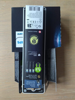 Philips sonicare 3100 + 18 náhradné hlavice - 3