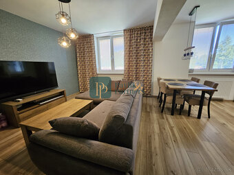Prenájom krásny 2 izb.byt, balkón,centrum mesta,park. miesto - 3