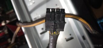 Predam pc zdroj CORSAIR CX 600 - 3