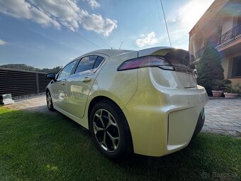 Opel Ampera plugin - 3