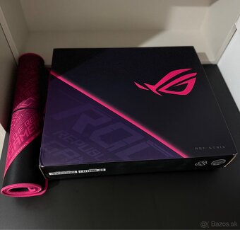 ASUS ROG Strix G512L - 3