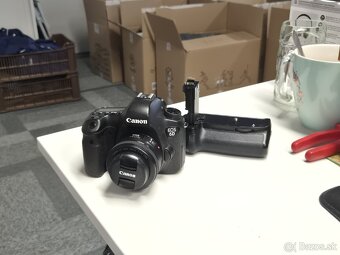 Canon EOS 6D + 50mm f/1.8 + Battery grip + 64GB SanDisk - 3