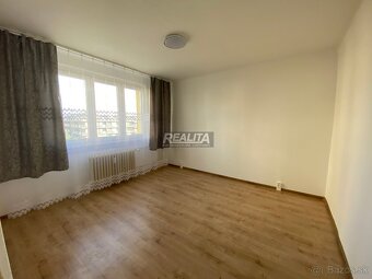 ÚTULNÝ 2-IZBOVÝ BYT , CENTRUM, REKONŠTRUKCIA - 3