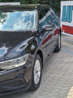 Volswagen Passat Variant 2.0L - 3