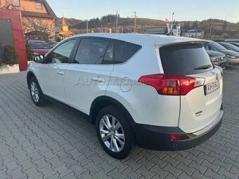 Toyota RAV4 2.2 l D-4D Premium AKONTACIA OD 0% - 3