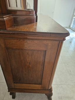 Predám starožitnú komodu v vitrínou - 3