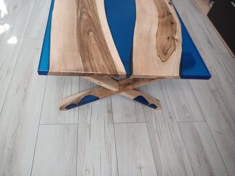 Epoxidový konferenčný stolik - 3