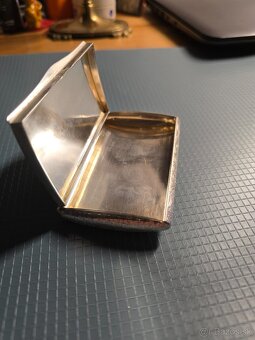 Strieborná tabatierka rok 1864 812/1000 - 3