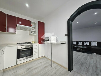 3 - IZBOVÝ BYT KOMENSKÉHO / TREBIŠOV - 3