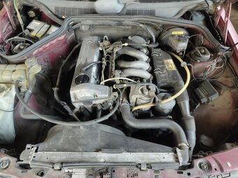 Mercedes w201 190E - 3