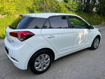 Hyundai i20 1.2 benzin // 1 majitel // 82 tis km // SR - 3
