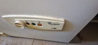 Predám Mrazničku whirpool Truhla 210 l a whirpool 75 l - 3