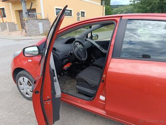 Toyota yaris - 3
