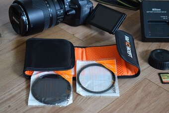 Nikon d5200 s VR objektivom 18 - 140 AF-s - 3
