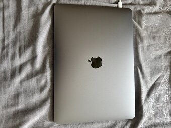MacBook Pro 13” 2019 touch bar touch id - 3