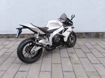Aprilia RSV4 1000R - 3