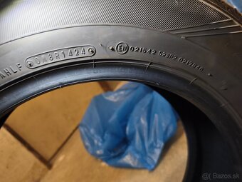 215/65 r17 Falken - 3
