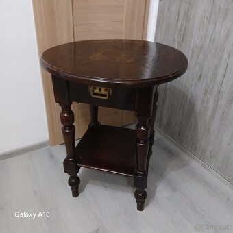 Starožitný stolik - 3