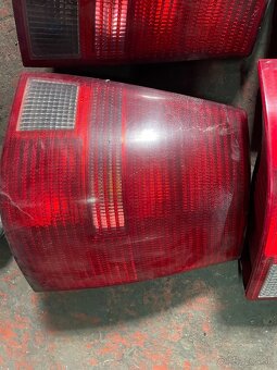 Zadne svetla VW Golf 4 kombi - 3