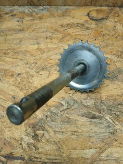 Babetta 210 hriadeľ šľapadiel - 3