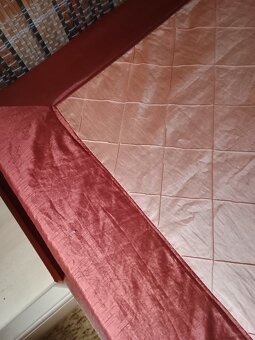 Prehoz na posteľ. - 3