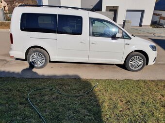 Predám zachovalý VW CADDY MAXI 7 miest - 3