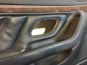 BMW E38 - kožené tapacíre dverí - sada - 3