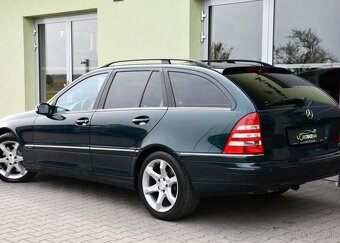 Mercedes-Benz Třídy C 320CDI AVANTGARDE N.TOP A/T 165 kw - 3