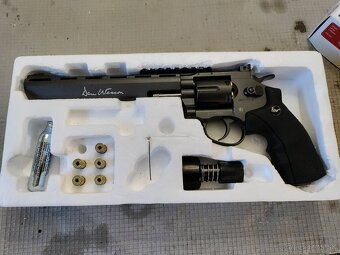 Predam vzduchovy 4.5mm revolver Dan Wesson 8 - 3