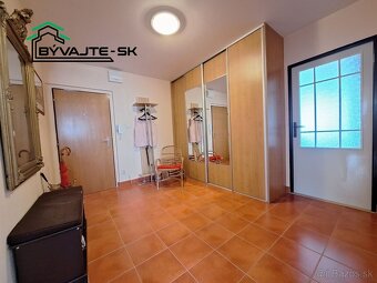 Štvorizbový byt v širšom centre mesta Prievidza. - 3