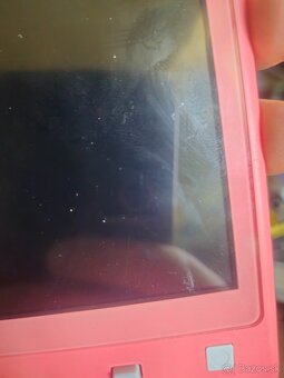 Predám Nintendo switch lite pink - 3
