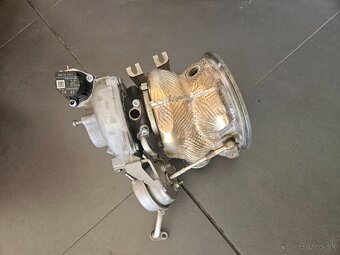 TURBO 3,0 TFSI 06M 145 689 L - 3