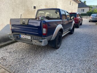 Nissan Navara d22 - 3