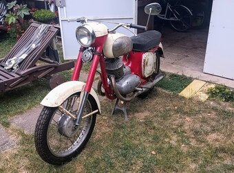 Jawa 250/590 Sport Road King - 3