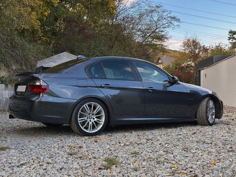 BMW E90 330i – 190 kW (N52B30) | M-Paket | TOP stav - 3