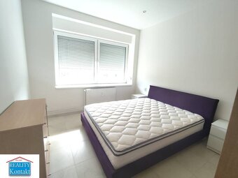 Na prenájom 2-izbový byt - Nové Zámky - 3