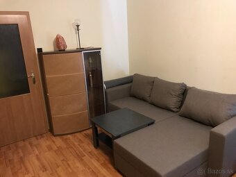 Prenájom samostatnej nepriechodnej izby v Dúbravke. - 3